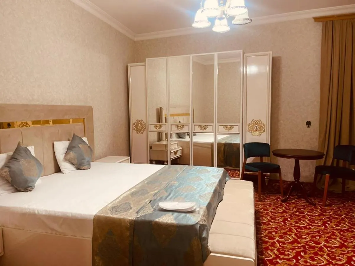 La Villa Hotel Old バクー
