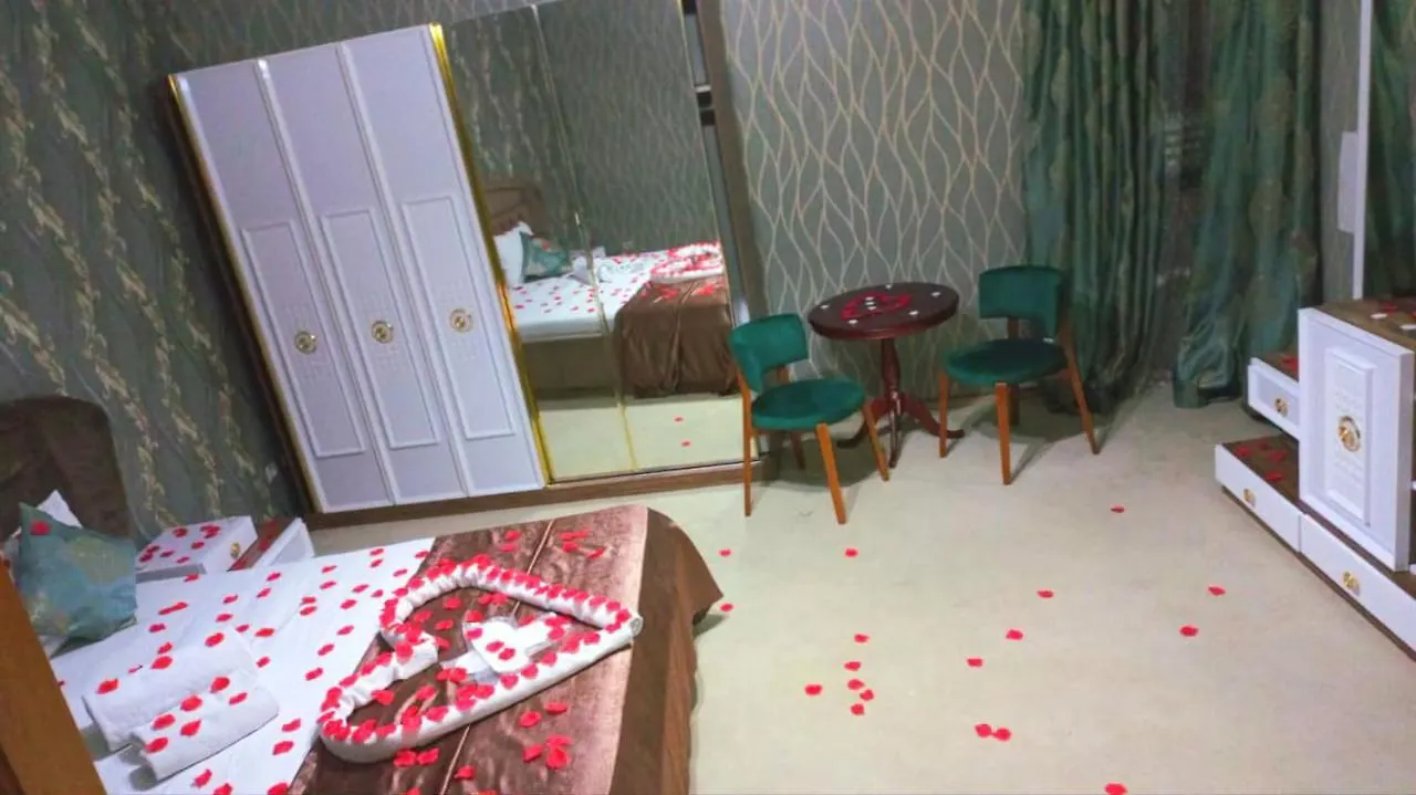 La Villa Hotel Old バクー